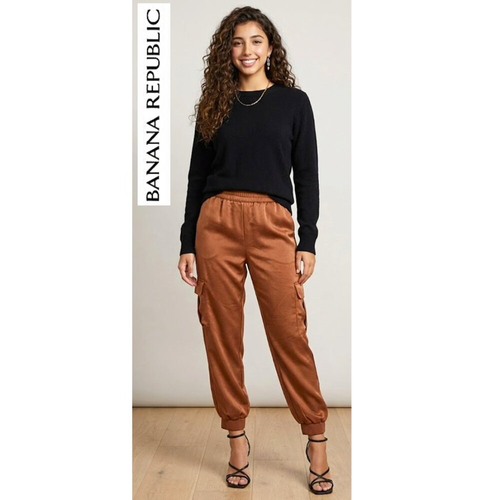 Banana Republic Brown Cargo Jogger Pants - Picture 2 of 10